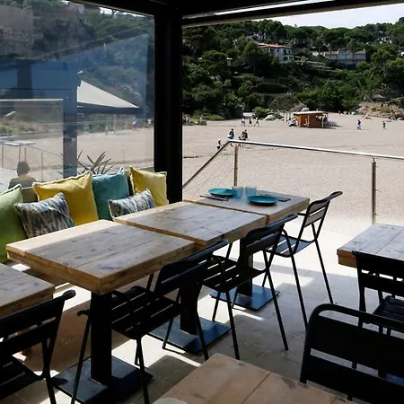 Ses Negres Hotel 2*